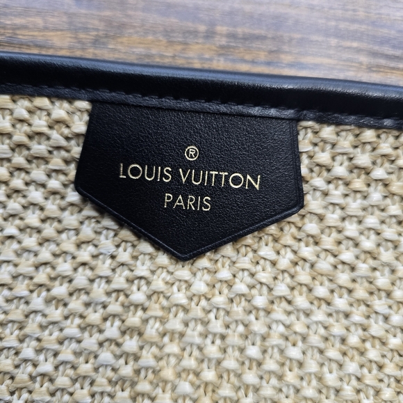 NWOT Louis Vuitton Saint Jacques Raffia Pouch with Dust Bag - Picture 2 of 9